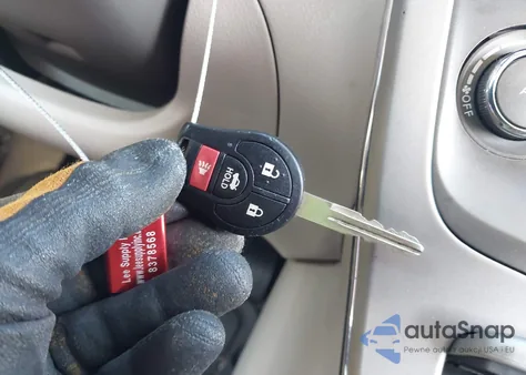 2014 Nissan Sentra S z USA, uszkodzony, nr VIN 3N1AB7AP5EY275804